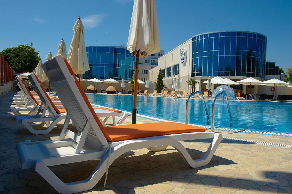 Grand-Marine Hotel & Spa Burlach'ya Balka Buitenkant foto