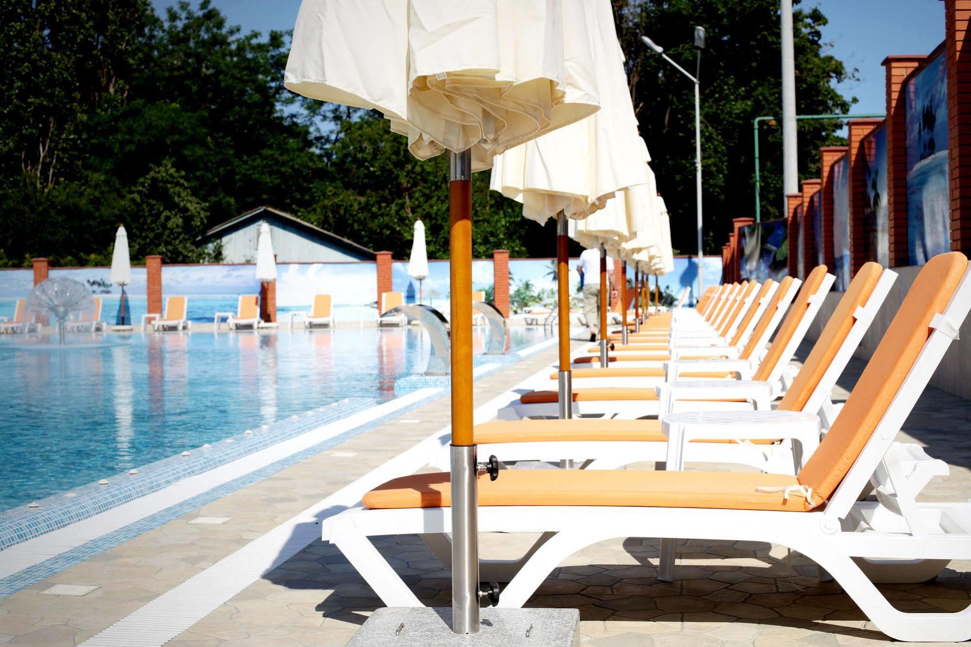 Grand-Marine Hotel & Spa Burlach'ya Balka Buitenkant foto